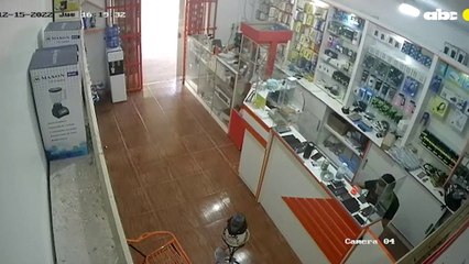 Compra celulares con billetes falsos