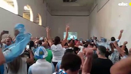 Así Celebran En La CasaAsí celebran en la Casa Argentina de Asunción el segundo gol de Argentina