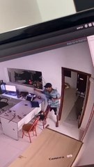 Video: detienen a un presunto ladrón que fue pillado por cámaras de circuito cerrado