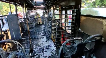 Recorrido Por Interior Del Bus Incendiado