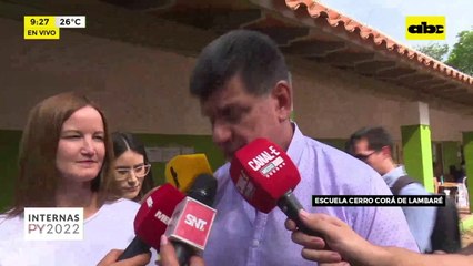 Efraín Alegre ya votó