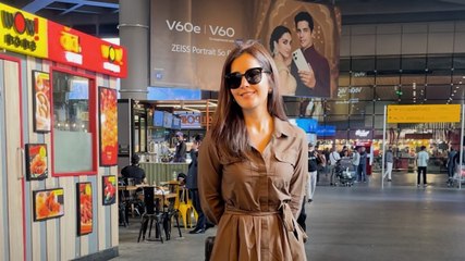 एयरपोर्ट पर स्टाइलिश लुक में छा गईं Raashii Khanna