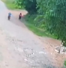 Detienen a madre e hija, supuestas motoasaltantes, en Limpio