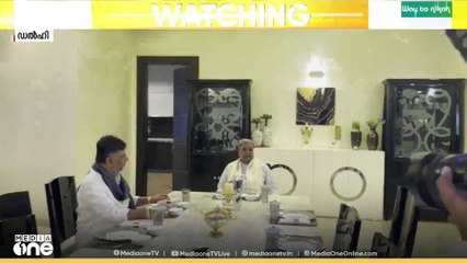 കർണാടക അധികാര തർക്കത്തിൽ താൽക്കാലിക വെടിനിർത്തൽ. ഡി കെ ശിവകുമാറും താനും ഒറ്റക്കെട്ടാണെന്ന് സിദ്ധരാമയ്യ പറഞ്ഞു.