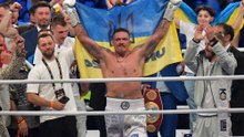 Oleksandr Usyk wants to defend his world heavyweight titles against Deontay Wilder in 2026