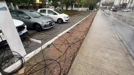 Moradores denunciam fios abandonados em Florianópolis