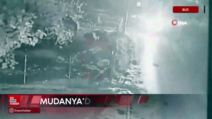 Bursa’da evi içindeki eşyalarla çaldılar