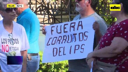 Asegurados del IPS preparan movilización