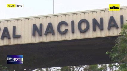 Video: Dio a luz en el piso del hospital de Itauguá