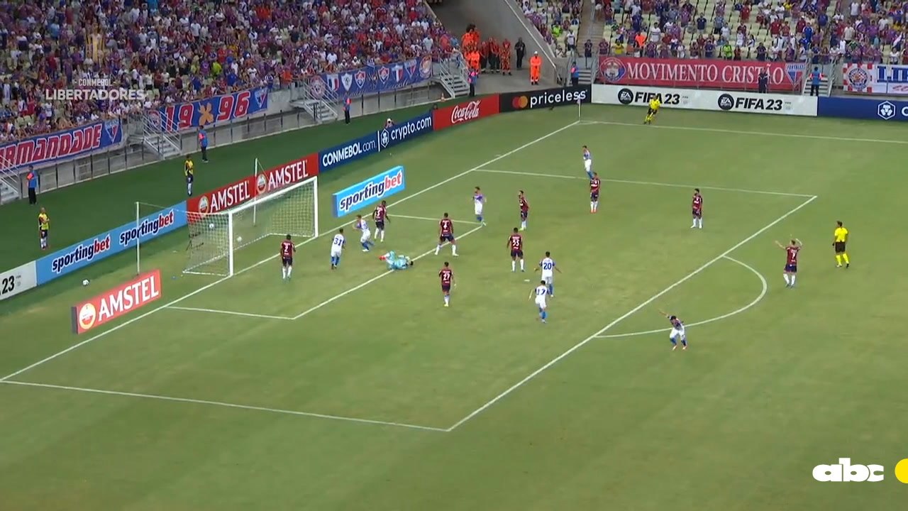 Gol de Diego Churín
