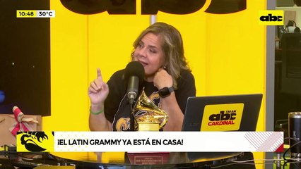 Video: Berta Rojas trae el Grammy Latino a casa