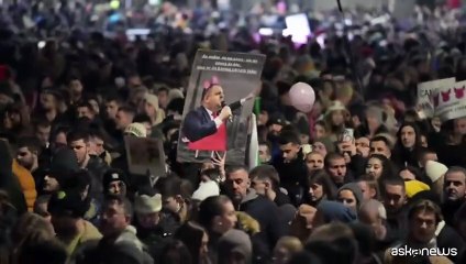 Proteste a Sofia, decine di migliaia in piazza contro il governo
