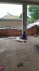 Policía Nacional Descubre A Indigentes En Edificio Abandona De Villa Morra