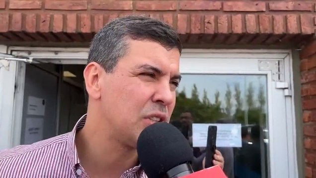 Santiago Peña Busca Votos De Exiliados Económicos En Argentina