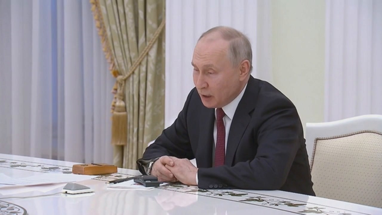 Putin Con Defensa De China