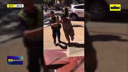 Video: Un hombre fue detenido por violencia familiar