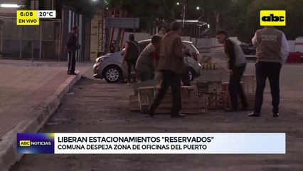 Video: Despejan espacios “privatizados” por cuidacoches