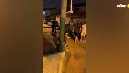 Ataque de supuestos manifestantes de Payo Cubas a puesto de campaña colorada