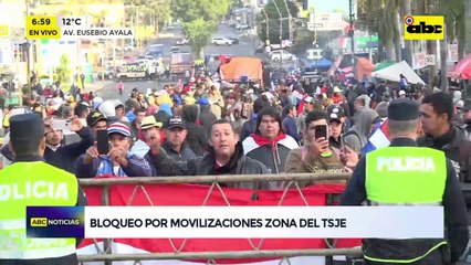 Video: Manifestantes siguen en marcha