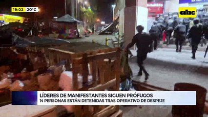 Video: Líderes de manifestantes siguen prófugos