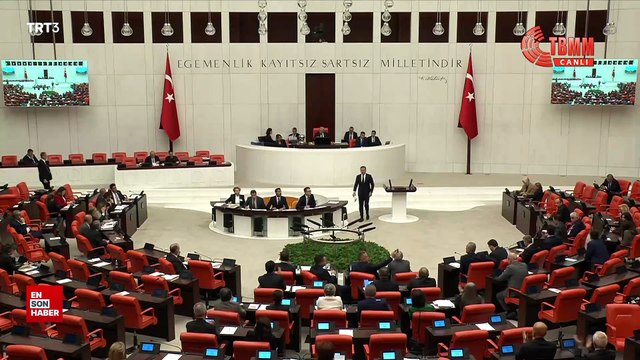 CHP'li Murat Emir'e yanıt vermek isteyen MHP’li Erkan Akçay’ın dili sürçtü