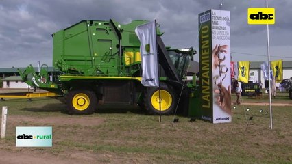 Video: Presentaron cosechadora de algodón en Expo Pioneros