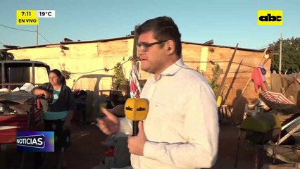 Video: Pobladores siguen instalados en refugio