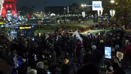 Budapest, proteste contro i tagli governativi ai fondi per la capitale