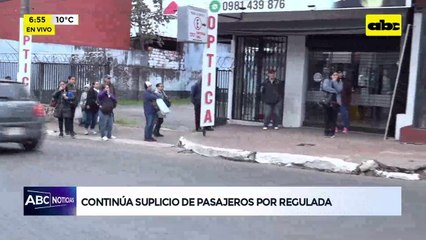 Video: Continúa suplicio de pasajeros por regulada de buses