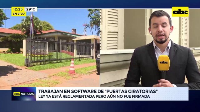 Video: Trabajan en software de “puertas giratorias”