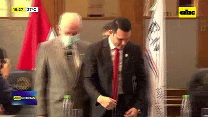 Video: Contraloría hará examen de correspondencia a Hernán Rivas