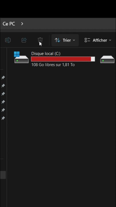 Voici le UGREEN NAS DH2300, un NAS compact et silencieux pour centraliser, organiser et sécuriser tous tes fichiers.#ugreennas #ugreen #nas #tech