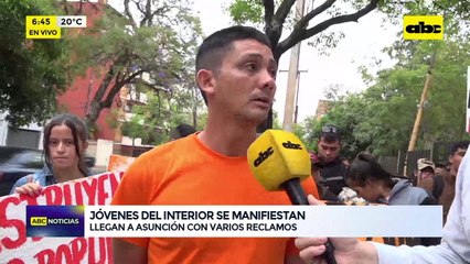 Video: Jóvenes del interior protestan en Asunción
