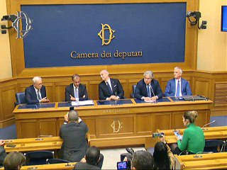 Roma - Proposta di legge dell'On. Andrea Di Giuseppe recante l'assistenza sanitaria a favore dei cittadini iscritti nell'Anagrafe degli Italiani Residenti all'Estero (AIRE) - Conferenza stampa di Andrea di Giuseppe (02.12.25)