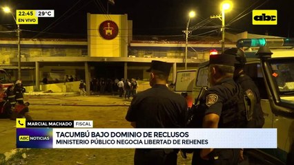 Tacumbú: “Hay 30 mujeres adentro y el director’', dice el Fiscal Marcial Machado