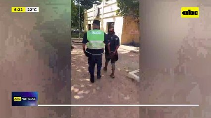 Video: Sorprendido con cables de autos en desuso