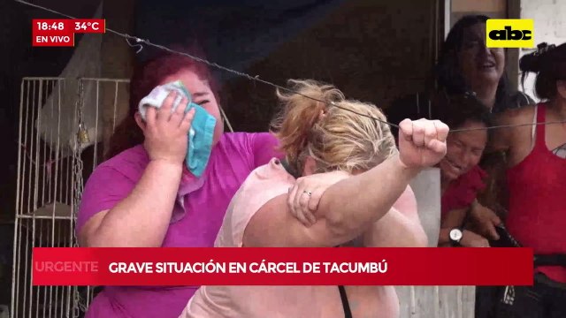 Grave situación en cárcel de Tacumbú: reclusos suben al techo y arrojan piedras