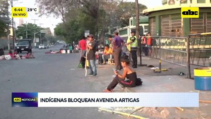 Video: indígenas bloquean avenida Artigas