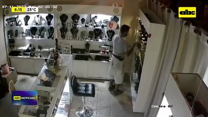 Video: Detuvieron a presunto ladrón de joyería