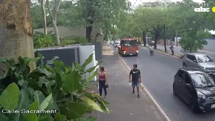 Hombre Agrede A Una Mujer En La Calle