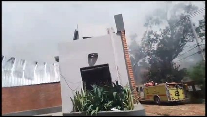 Incendio en Fernando De La Mora