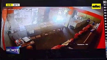 Video: violento asalto en una panadería