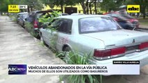 Video: vehículos abandonados en la vía pública