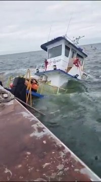 Así se encuentra la embarcación de la cual fueron rescatadas 9 tripulantes tras una avería