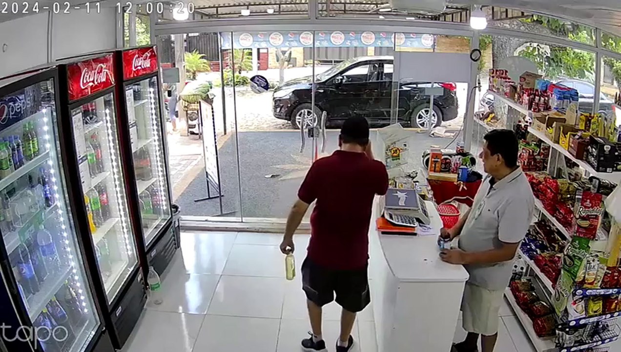 Asaltantes realizan disparos durante atraco a minimercado de Lambaré