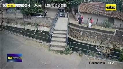 Video: Circuito cerrado permitió identificar a los autores de un supuesto asalto a moto bolt