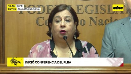 Frente opositor convoca a sesión para rever expulsión de Kattya González