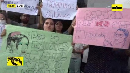 Video: Médicos residentes exigen salarios dignos