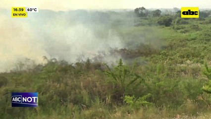 Video: continúa el incendio en zona del Banco San Miguel