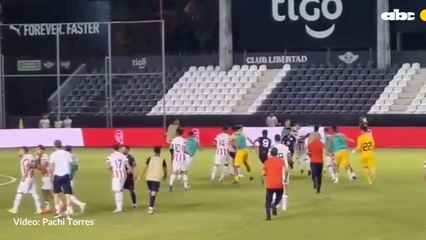 La batalla campal entre jugadores de Paraguay y República Dominicana